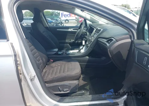 2015 Ford Fusion Se z USA, uszkodzony, nr VIN 3FA6P0H77FR310068